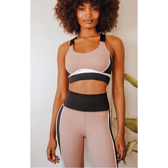 All Fenix Ivy Beige‎ Multi Color Block High-Impact Sports Bra Size Medium $65 - Picture 1 of 14